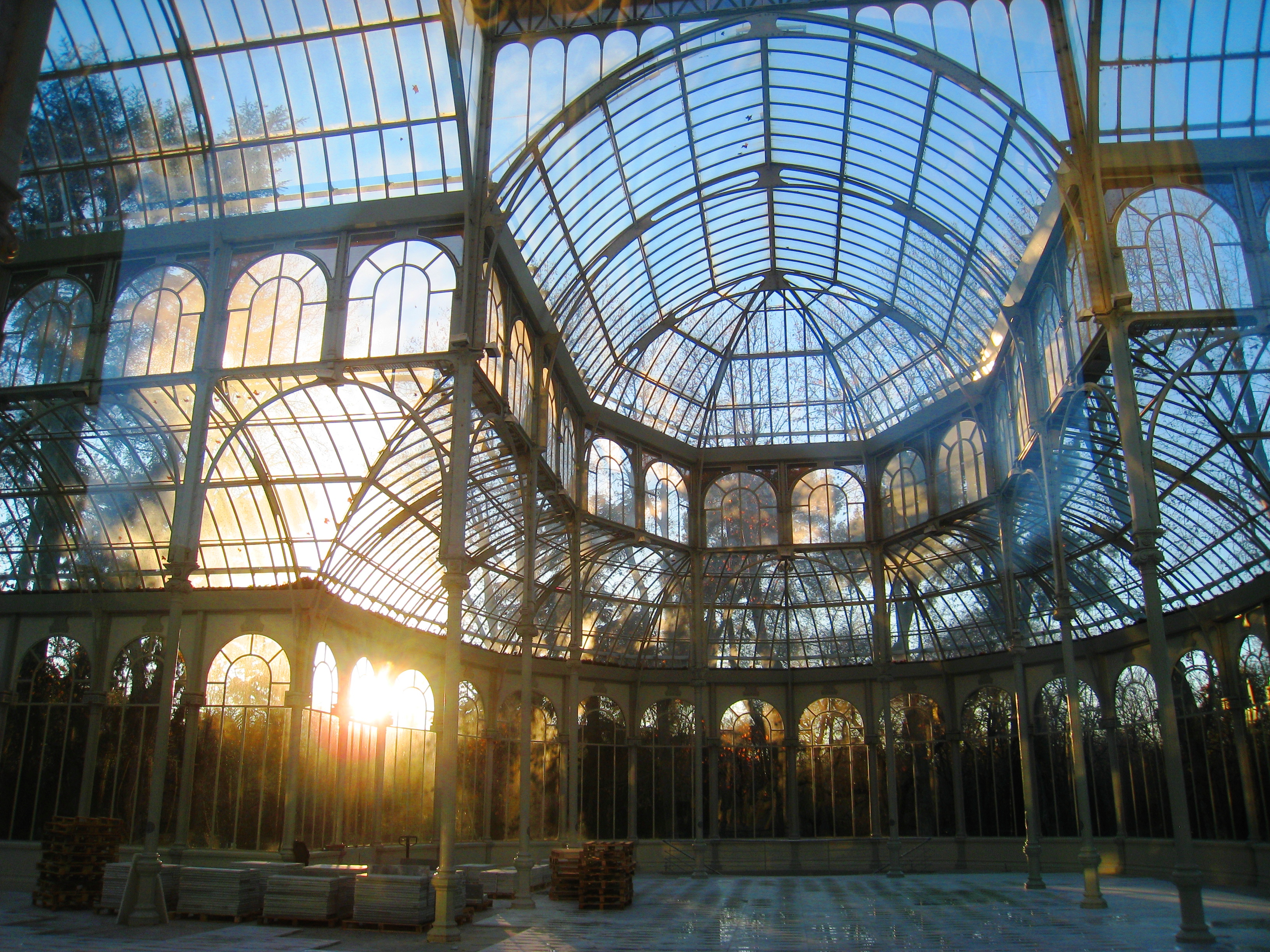 Amazing Palacio De Cristal Pictures & Backgrounds