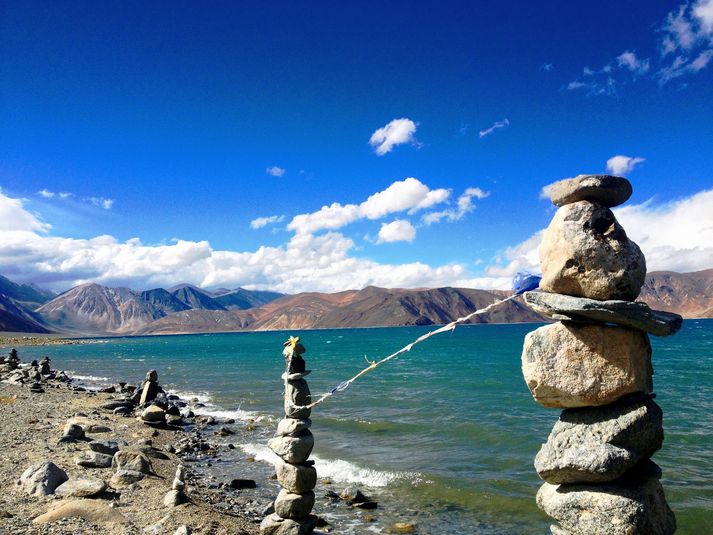 Amazing Pangong Lake Pictures & Backgrounds