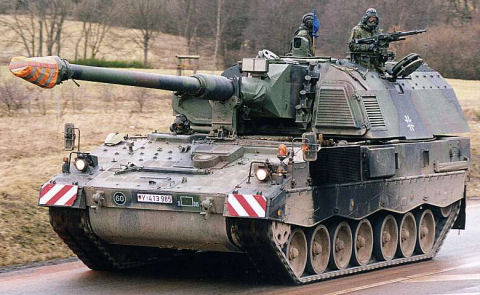 Panzerhaubitze 2000 #11