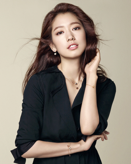 Amazing Park Shin Hye Pictures & Backgrounds
