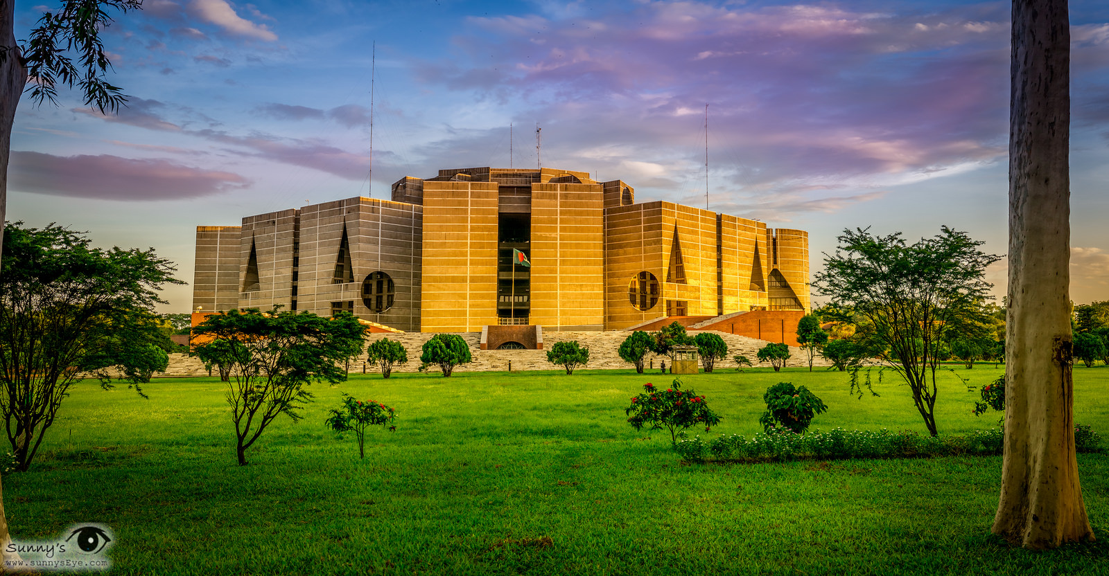HQ Parlament House Of Bangladesh Wallpapers | File 638.54Kb