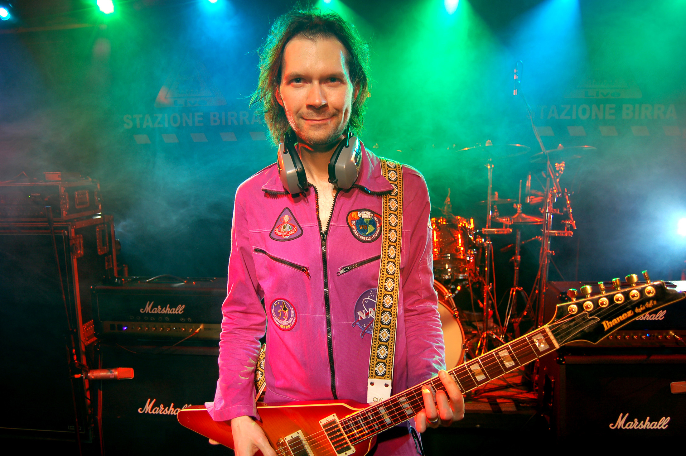 Amazing Paul Gilbert Pictures & Backgrounds