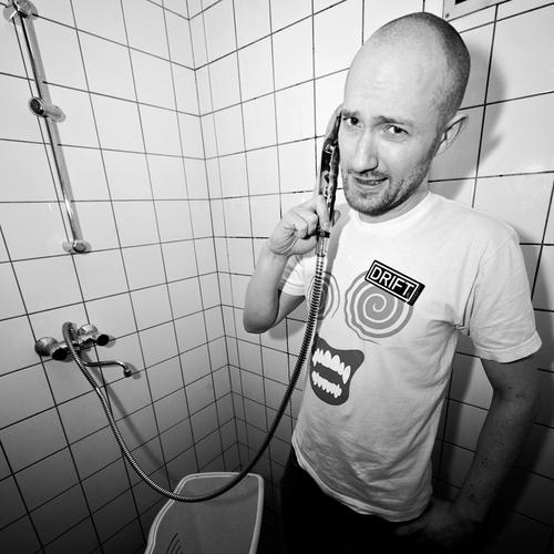 Nice wallpapers Paul Kalkbrenner 500x500px