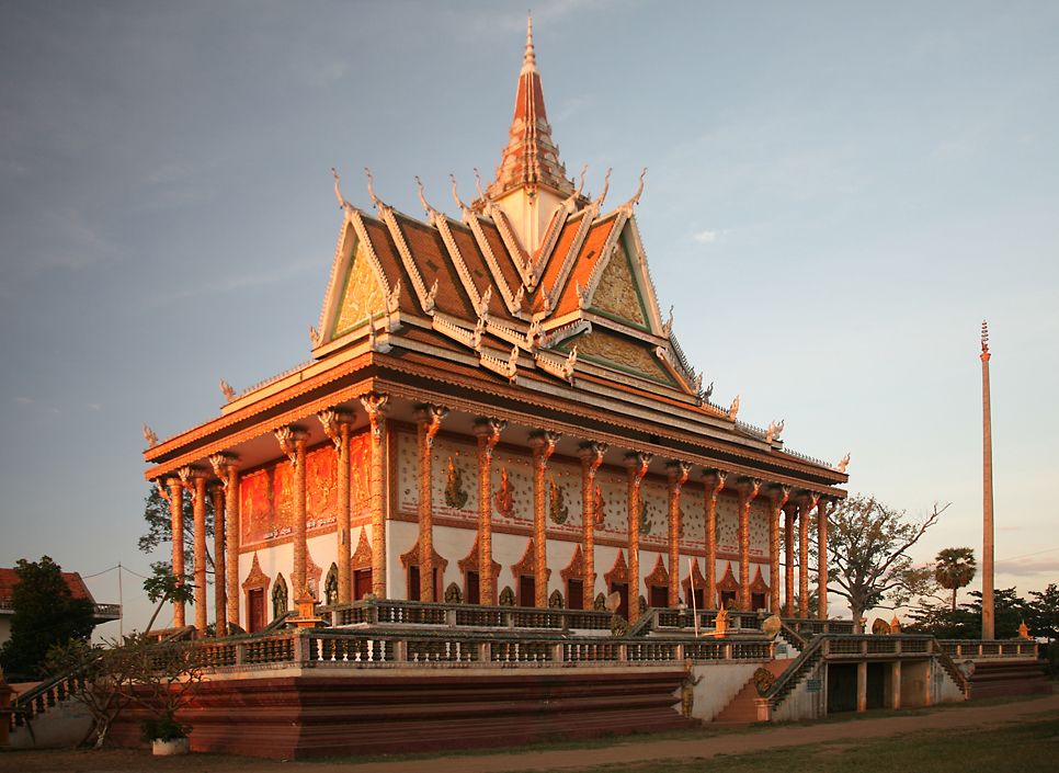 Images of Phnom Penh Temple | 966x705