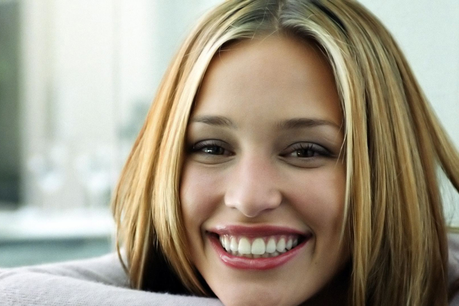 Images of Piper Perabo | 900x600