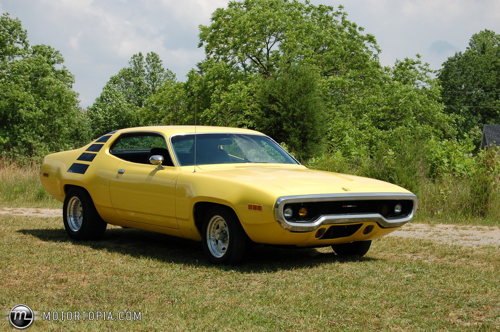 High Resolution Wallpaper | Plymouth Satellite 1024x681 px