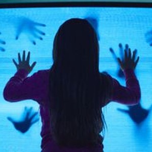 Nice wallpapers Poltergeist (2015) 300x300px