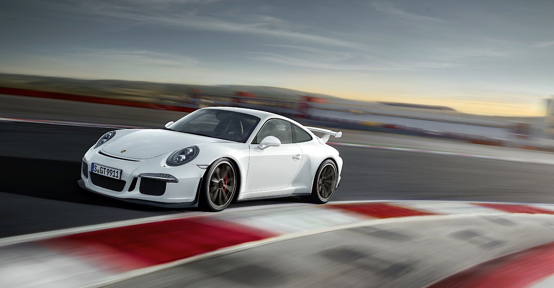 HQ Porsche 911 GT3 Wallpapers | File 384.9Kb