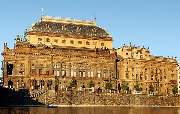 Nice wallpapers Prague National Theatre 600x380px