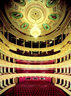 Images of Prague National Theatre | 248x335