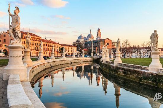 Nice Images Collection: Prato Della Valle Desktop Wallpapers