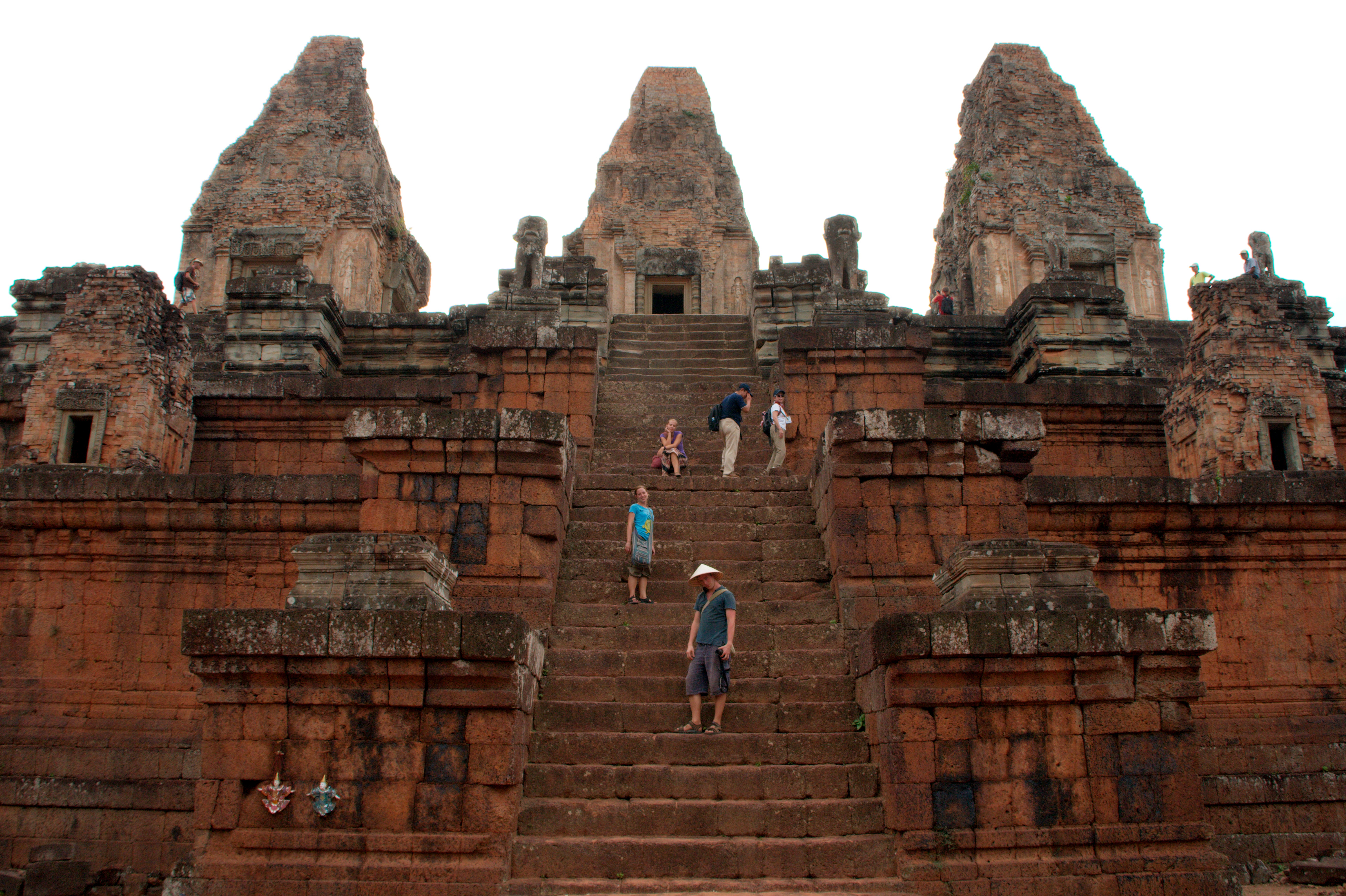 High Resolution Wallpaper | Pre Rup Temple 3900x2598 px