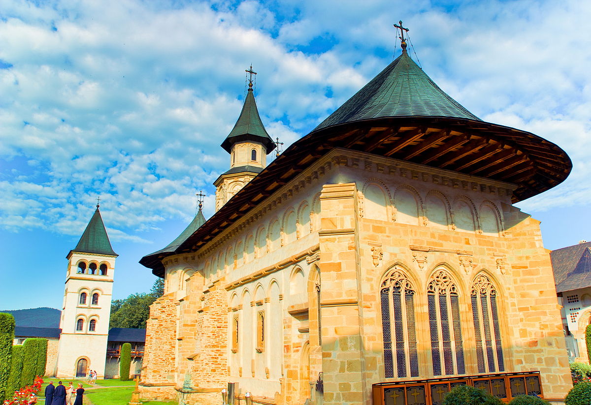 Putna Monastery Backgrounds, Compatible - PC, Mobile, Gadgets| 1200x823 px
