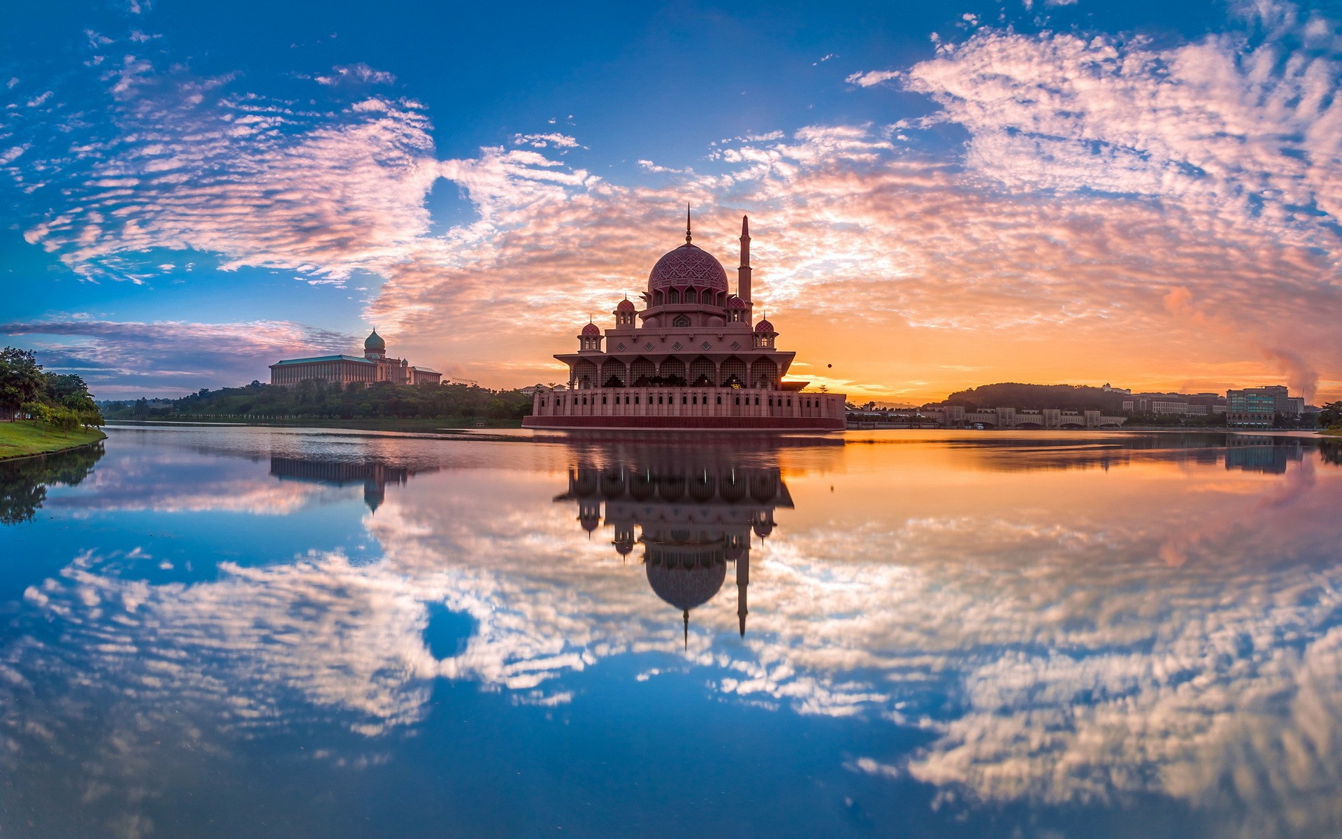 Putra Mosque Backgrounds, Compatible - PC, Mobile, Gadgets| 1920x1200 px