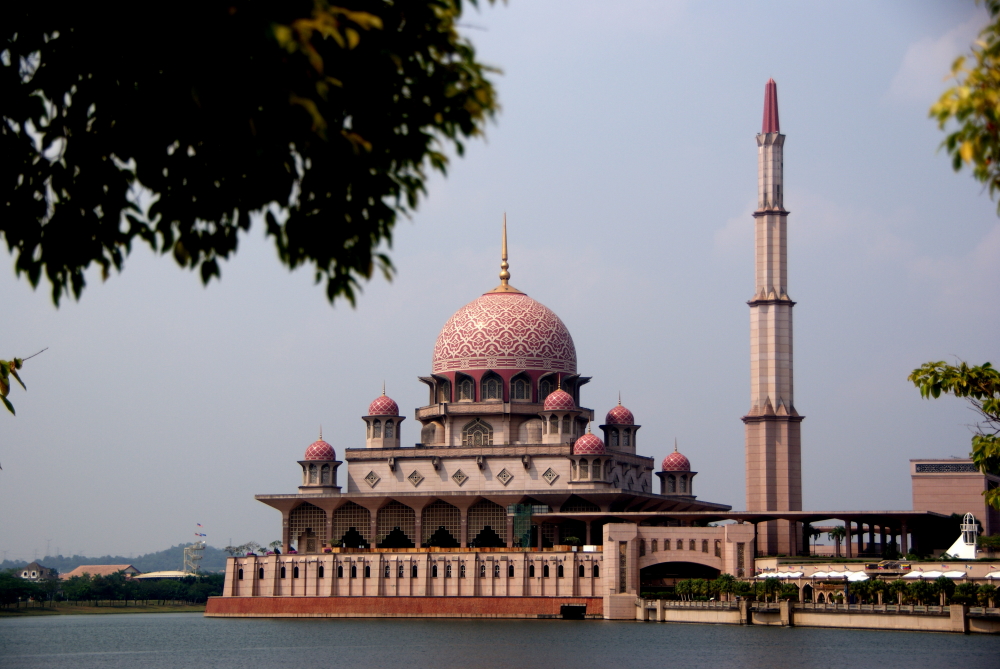 Putrajaya Mosque Backgrounds, Compatible - PC, Mobile, Gadgets| 1000x669 px