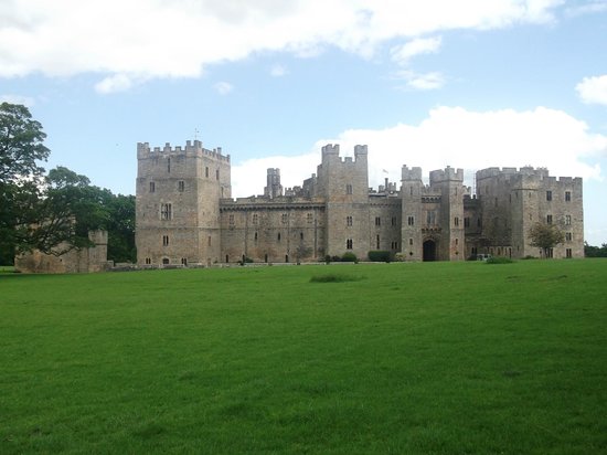 550x412 > Raby Castle Wallpapers