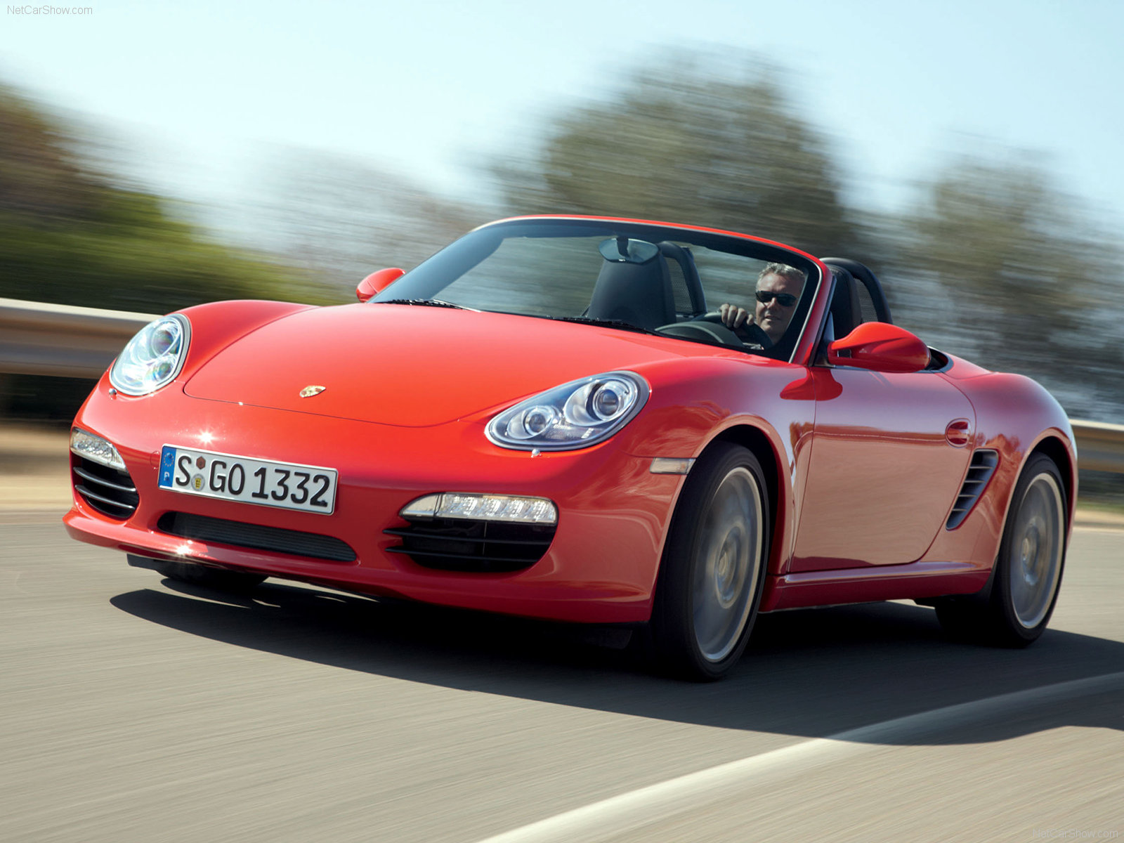 HD Quality Wallpaper | Collection: Vehicles, 1600x1200 Red Porsche