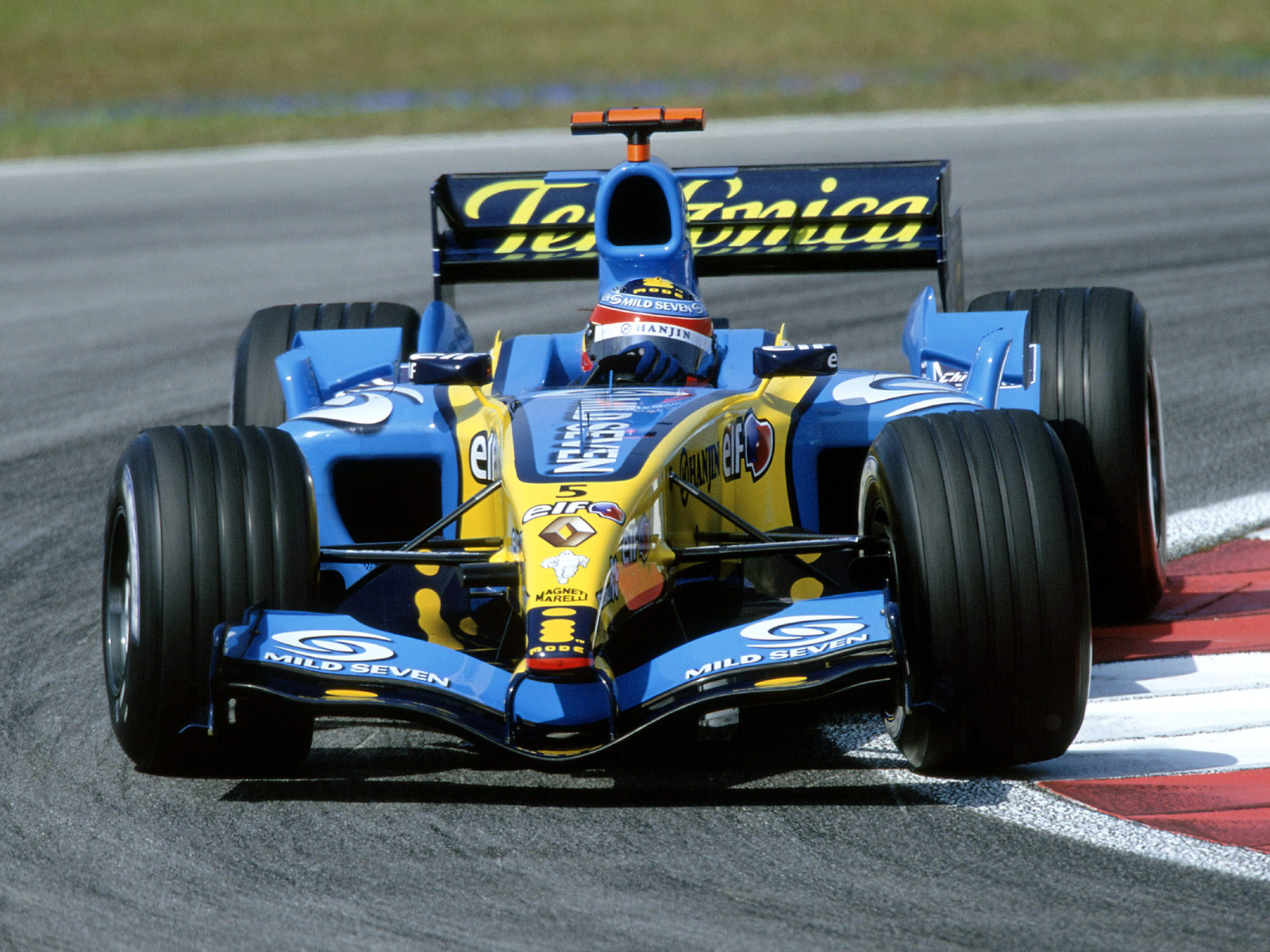 Amazing Renault R25 Pictures & Backgrounds