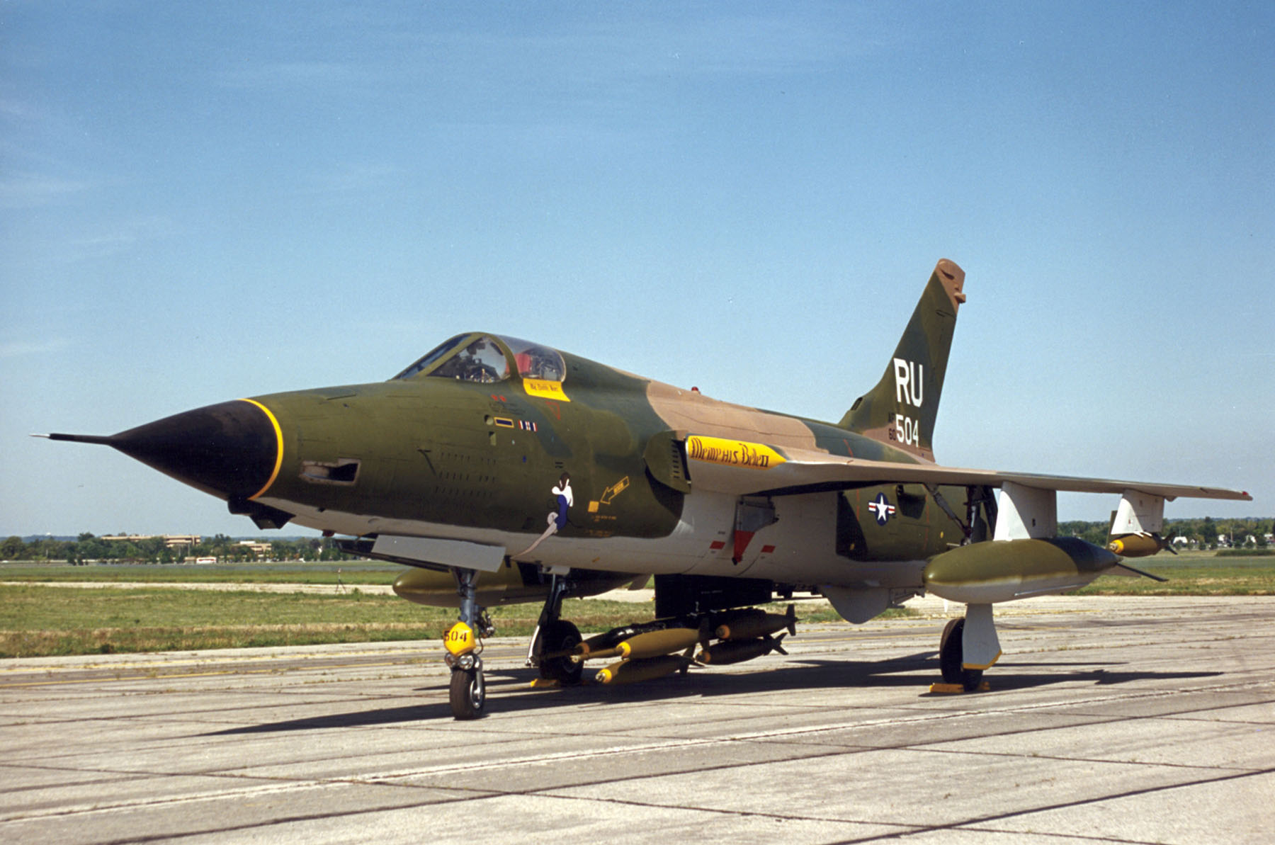 HQ Republic F-105 Thunderchief Wallpapers | File 255.22Kb