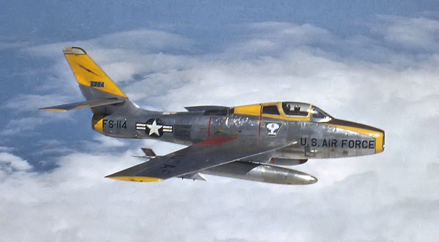 HD Quality Wallpaper | Collection: Military, 1429x787 Republic F-84F Thunderstreak
