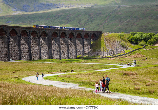 640x447 > Ribblehead Viaduct Wallpapers