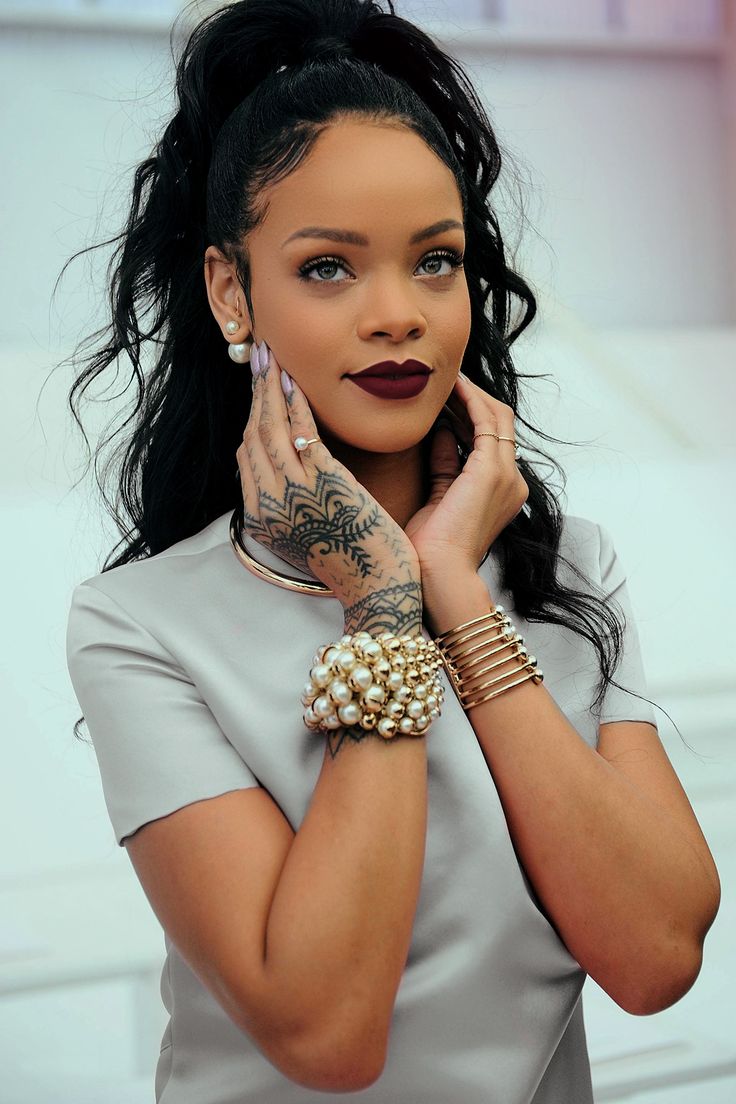 Rihanna #5