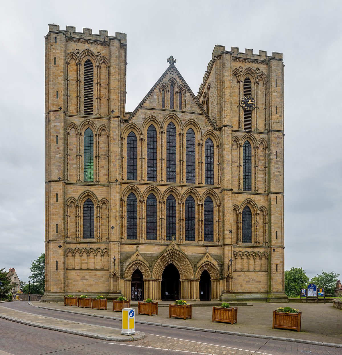 Amazing Ripon Cathedral Pictures & Backgrounds