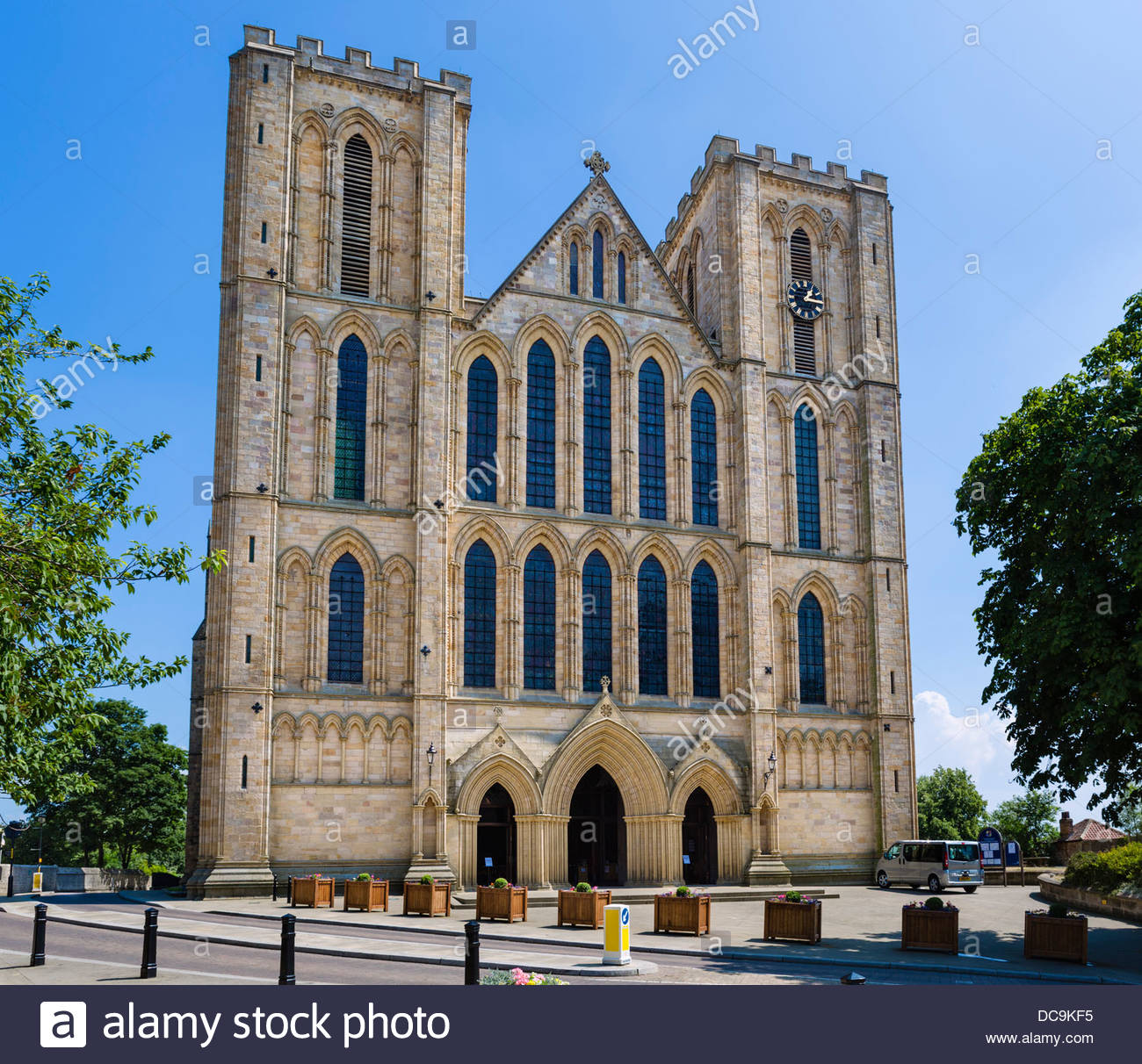 Images of Ripon Cathedral | 1300x1212