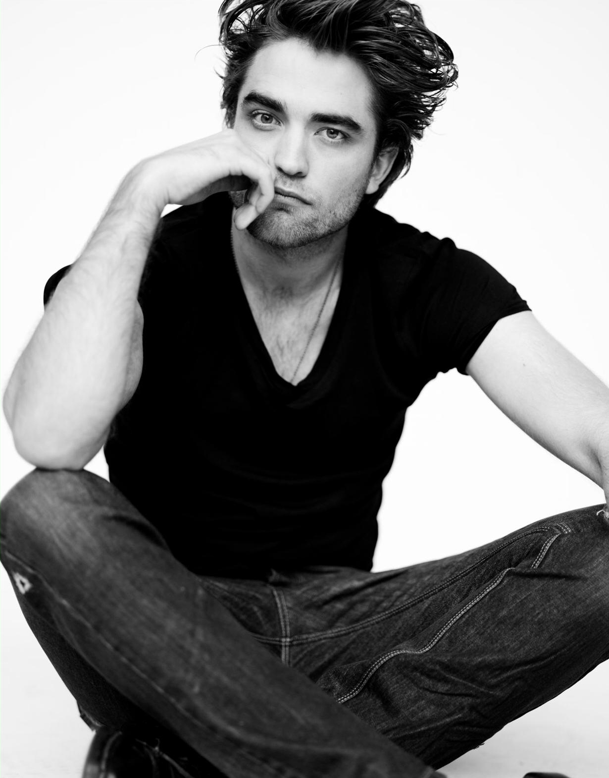 Robert Pattinson #8