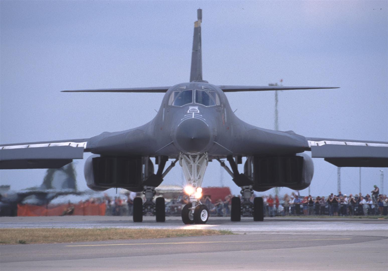 Amazing Rockwell B-1 Lancer Pictures & Backgrounds