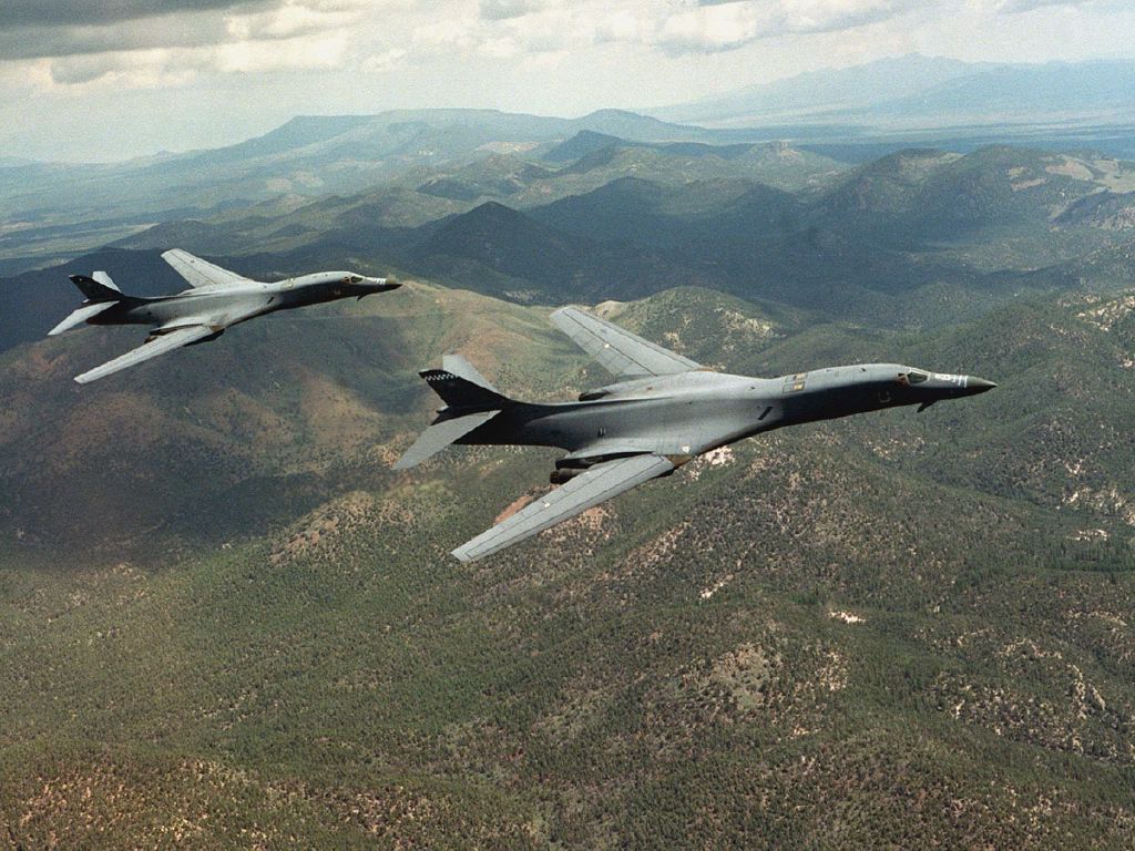 Rockwell B-1 Lancer Pics, Military Collection