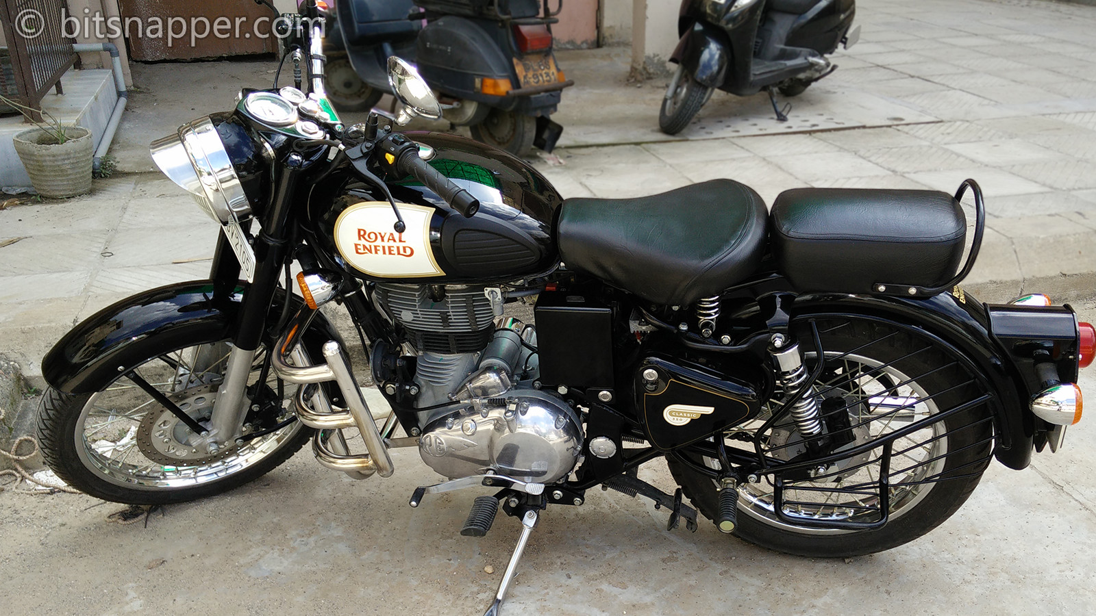 HD Quality Wallpaper | Collection: Vehicles, 1600x900 Royal Enfield