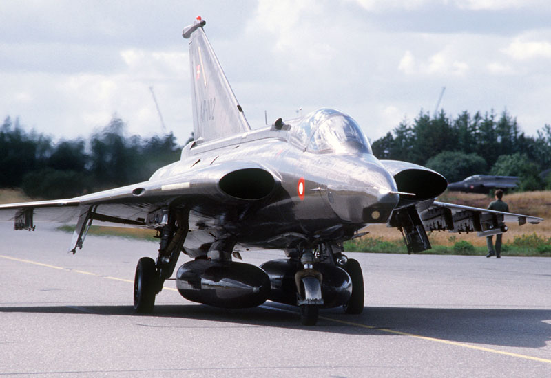 Saab 35 Draken #16