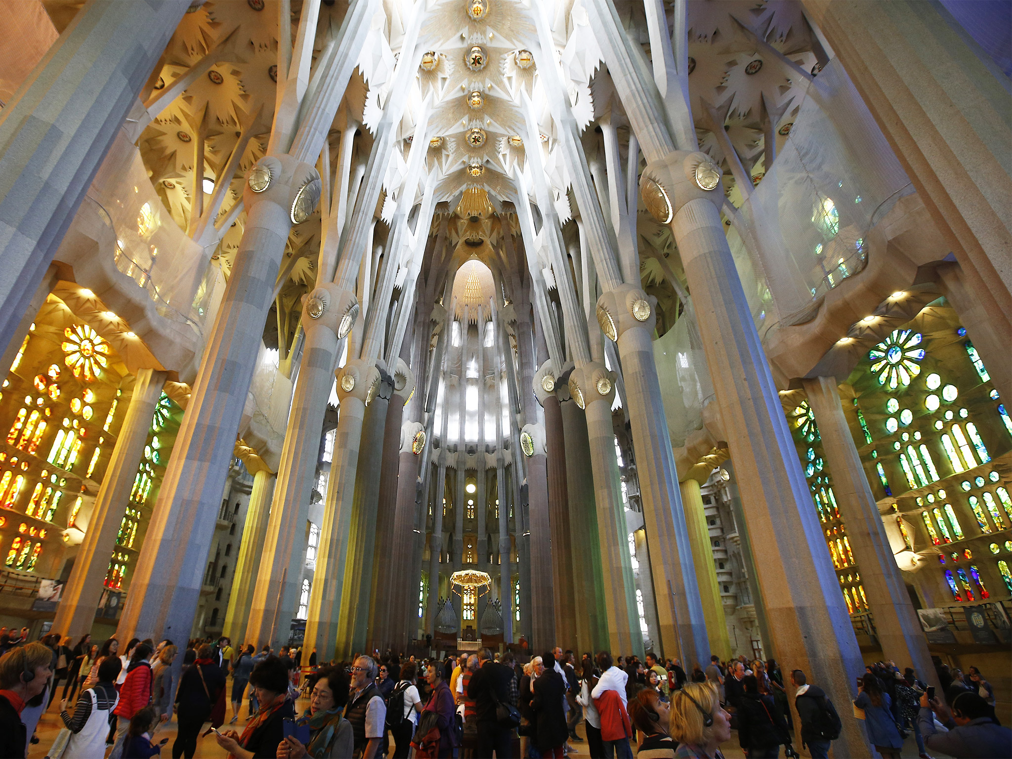 High Resolution Wallpaper | Sagrada Família 2048x1536 px