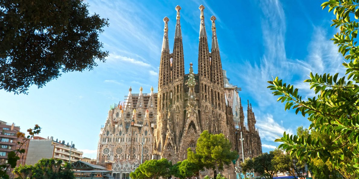 High Resolution Wallpaper | Sagrada Família 1190x595 px