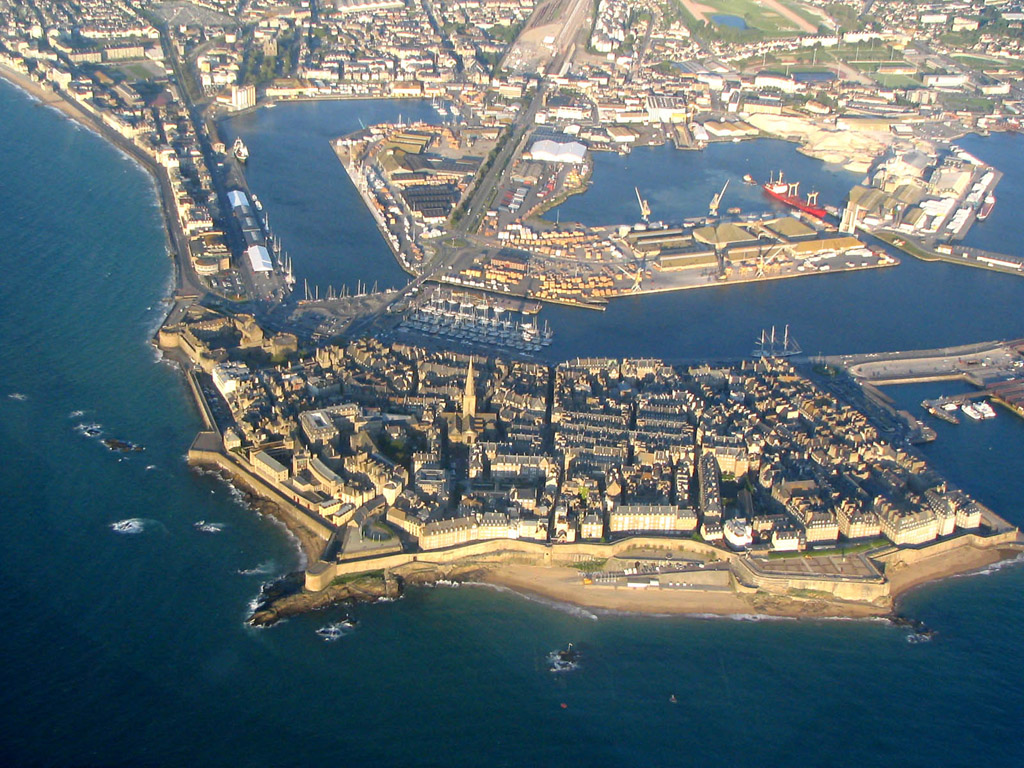 Amazing Saint Malo Pictures & Backgrounds
