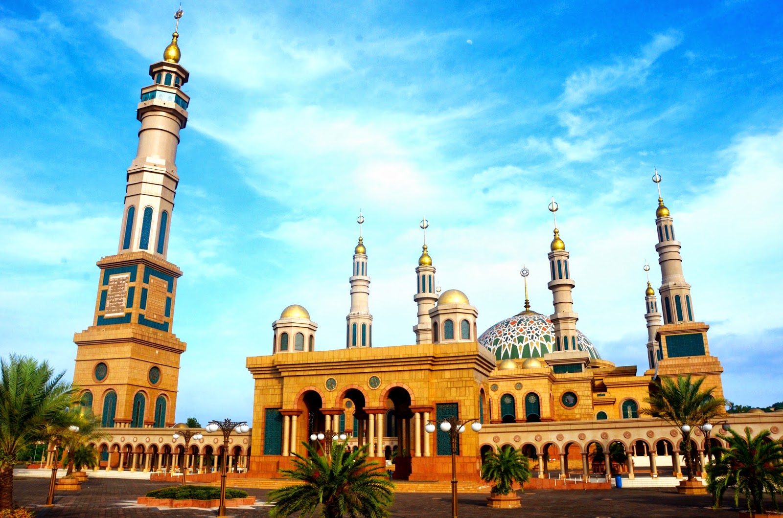 Samarinda Islamic Center Backgrounds, Compatible - PC, Mobile, Gadgets| 1600x1059 px