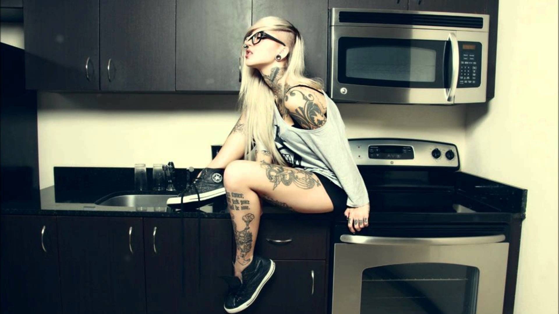 HD Quality Wallpaper | Collection: Women, 1920x1080 Sara Fabel