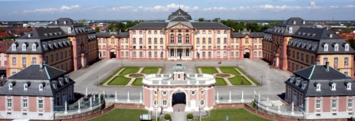High Resolution Wallpaper | Schwetzingen Palace 1176x400 px