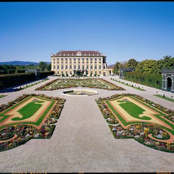 Nice Images Collection: Schönbrunn Palace Desktop Wallpapers