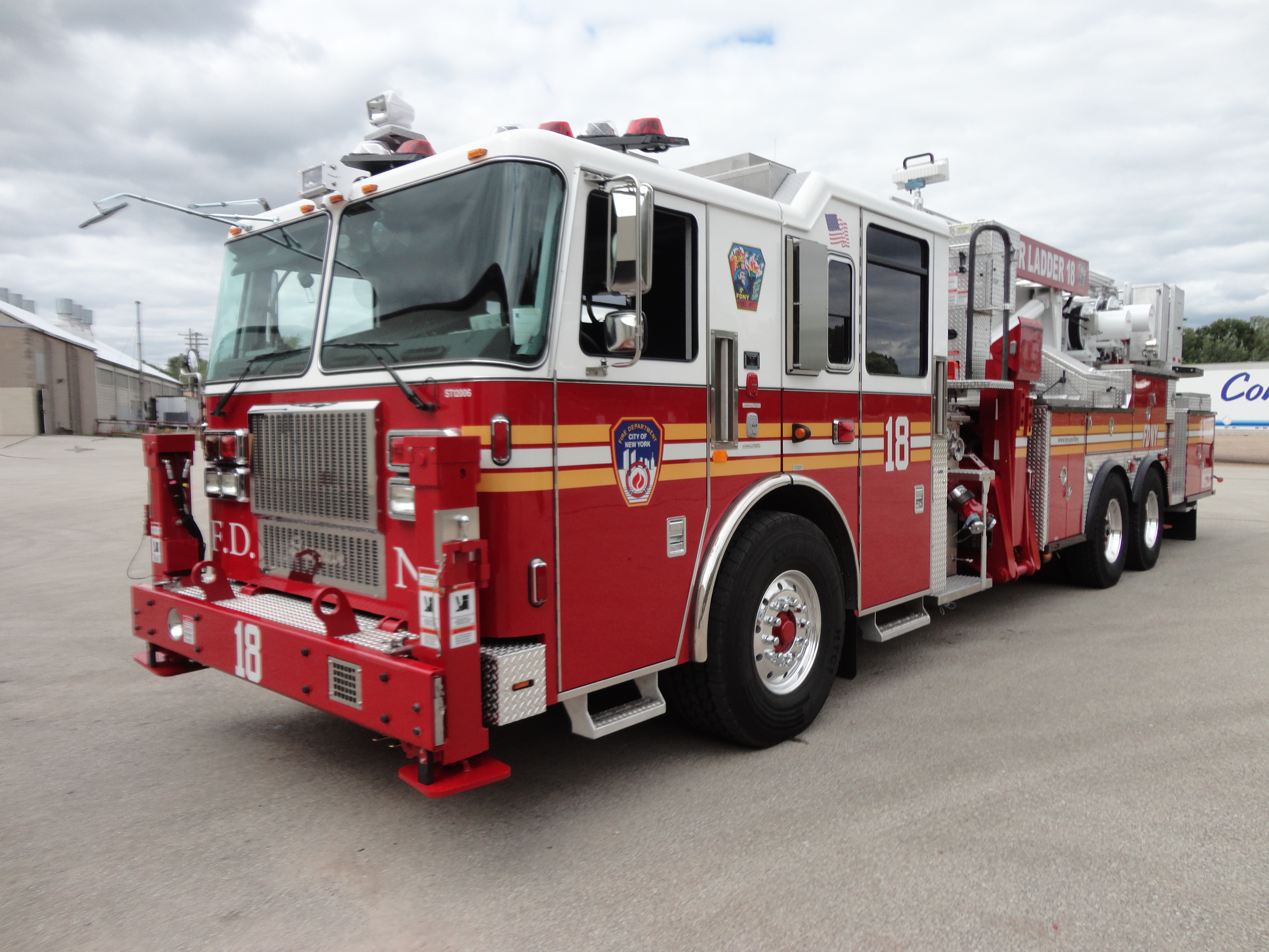 HQ Seagrave Fire Truck Wallpapers | File 5972.81Kb
