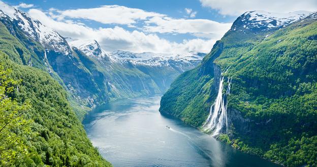 Nice Images Collection: Seven Sisters Waterfall, Norway Desktop Wallpapers