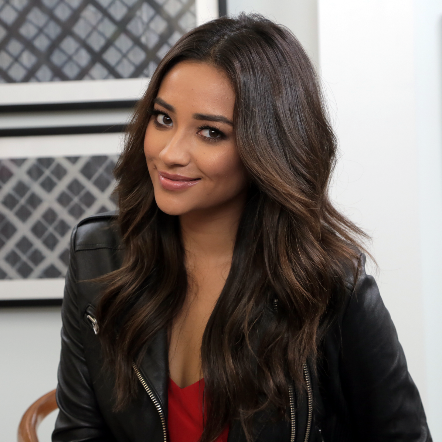 Shay Mitchell Pics, Celebrity Collection
