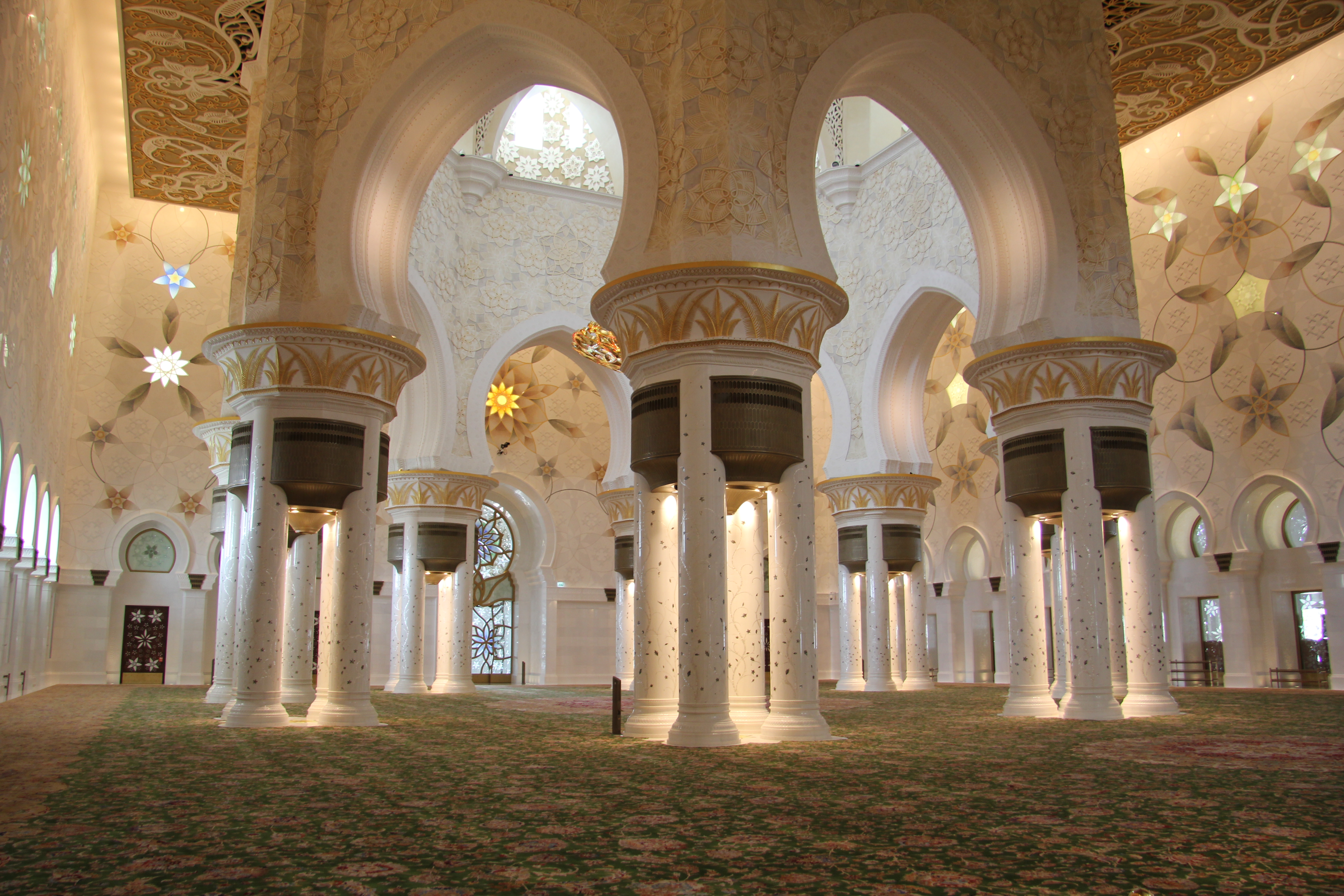 Sheikh Zayed Grand Mosque Backgrounds on Wallpapers Vista