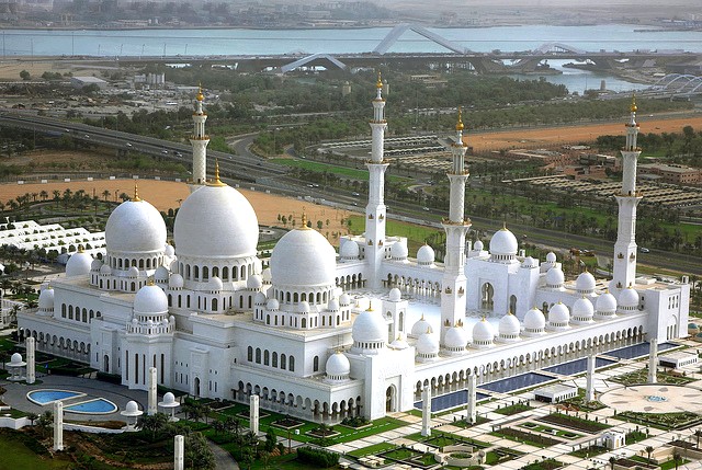 Sheikh Zayed Grand Mosque Backgrounds, Compatible - PC, Mobile, Gadgets| 640x429 px