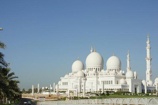 High Resolution Wallpaper | Sheikh Zayed Grand Mosque 550x366 px