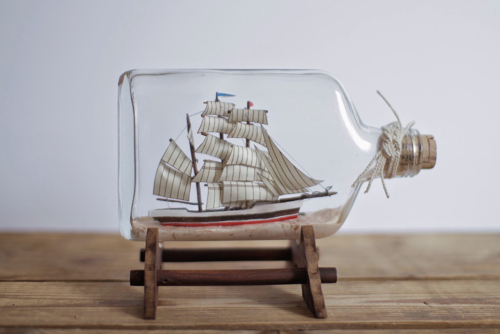 Amazing Ship In A Bottle Pictures & Backgrounds