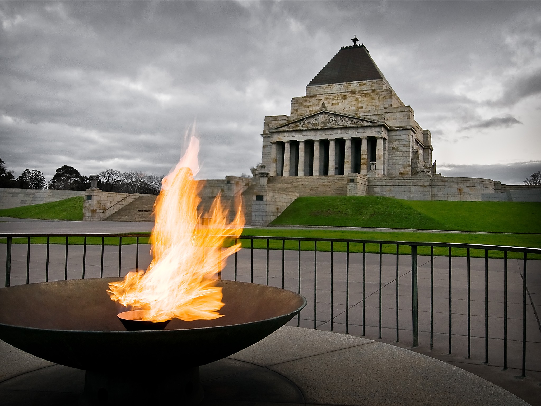 Shrine Of Remembrance Backgrounds, Compatible - PC, Mobile, Gadgets| 2048x1536 px