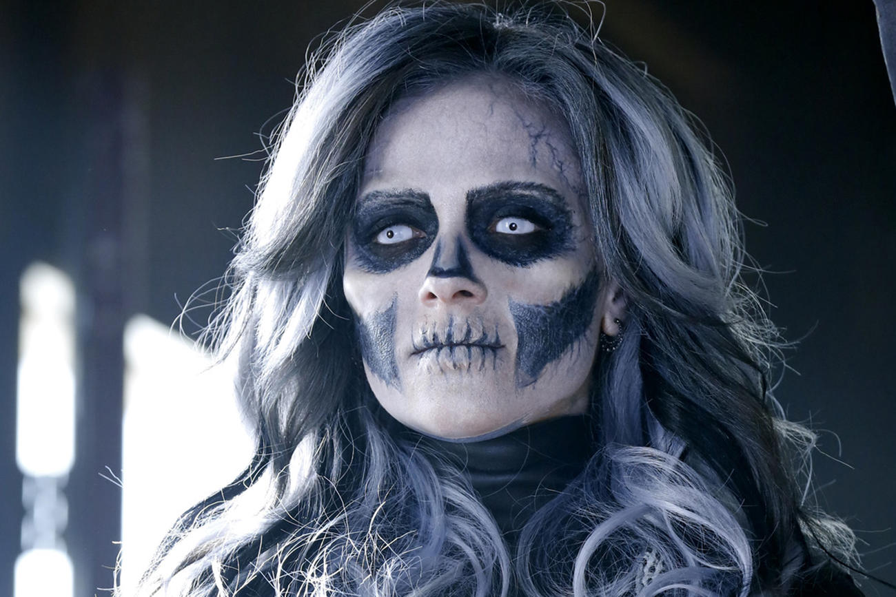 Amazing Silver Banshee Pictures & Backgrounds
