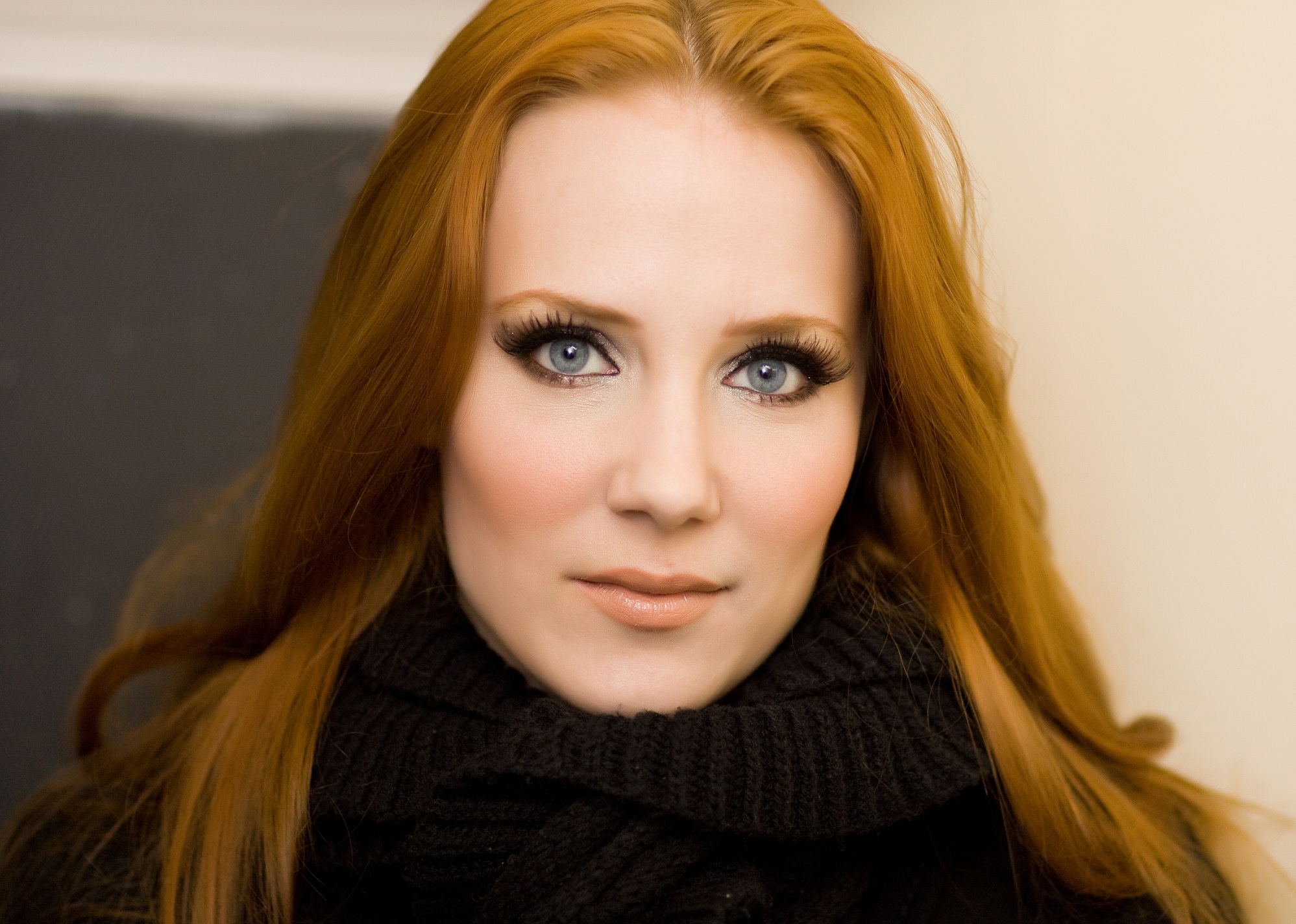 Amazing Simone Simons Pictures & Backgrounds